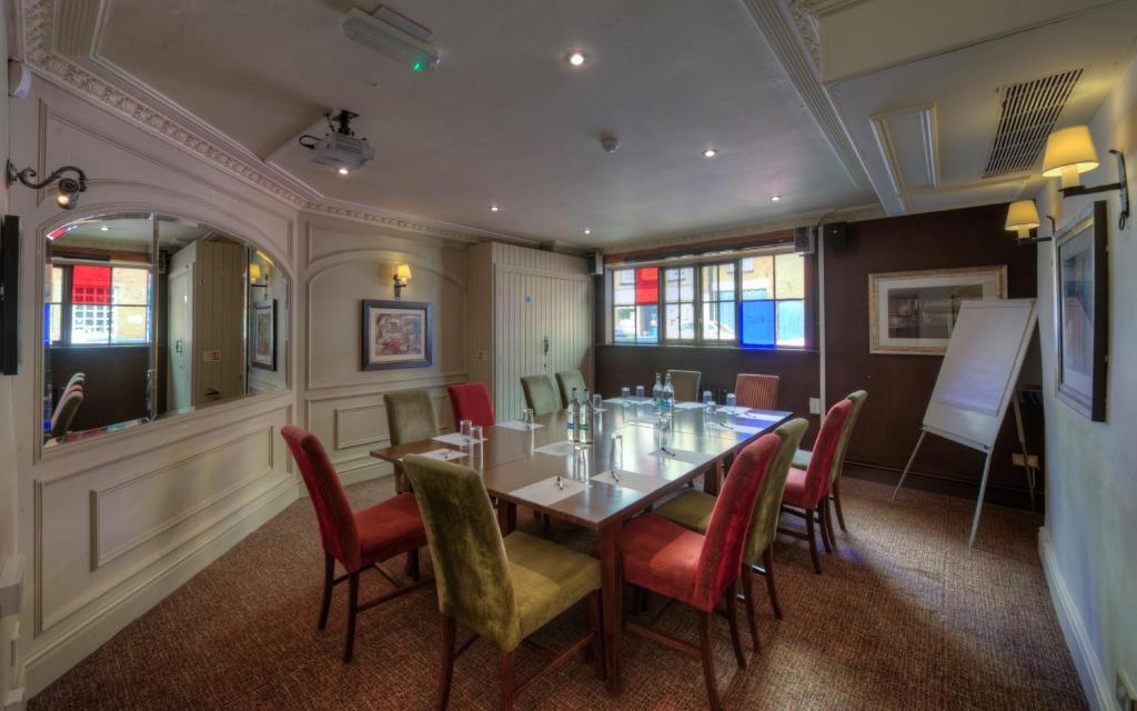 Отель Dog & Partridge By Chef & Brewer Collection Тутбери Экстерьер фото